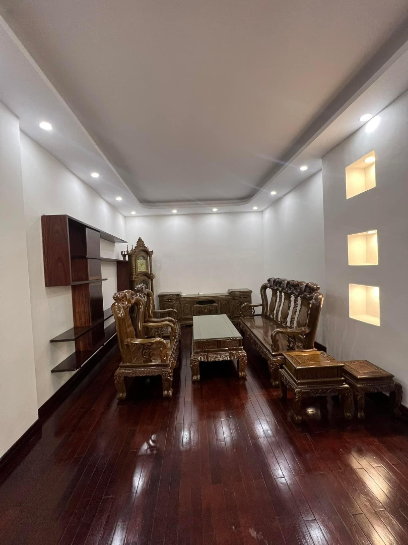 Chủ Nhà Định Cư Nước Ngoài Bán Gấp Căn Nhà Cực Đẹp -Ngay Gần Tt Chúc Sơn