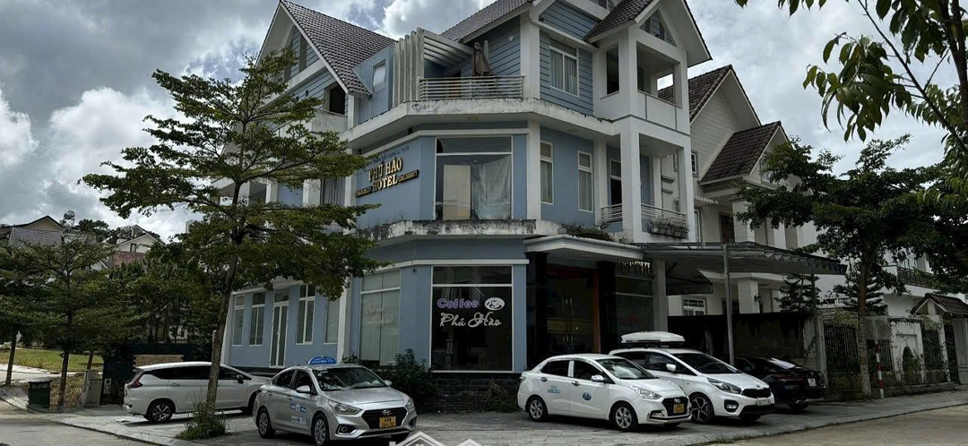 Villa Góc 2 Mặt Tiền Thuộc Kqh Biệt Thự Trung Tâm Nhất Của Tp Golf Valley 332M2, Giá 110 Tr/M2