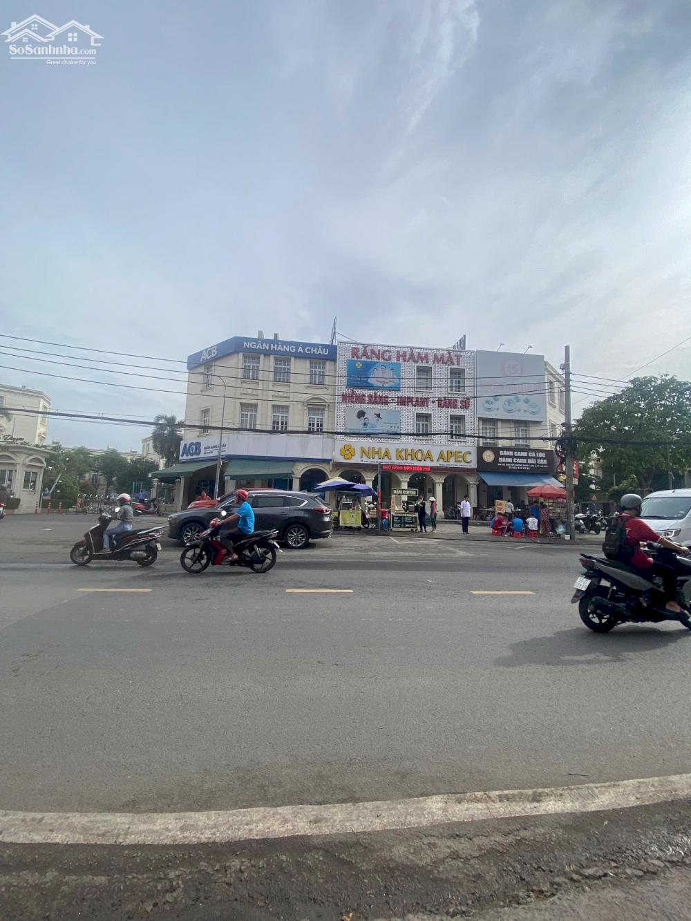 Bán nhà MT đường 359, Đỗ Xuân Hợp, Phước Long B, Q9. Vị trí đẹp 5x23m, giá 8 tỷ, thương lượng