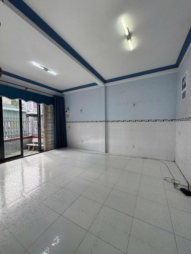 Chính Chủ Nhà Cũ Bán Diện Tích -Hẽm Xe Hơinguyễn Du, P7, Gò Vấp. 58M2 Chỉ 5.4 Tỷ. Sát Mt, Hẻm Thông