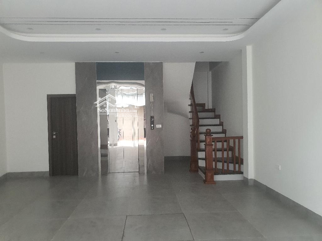 Bán Nhà 6 Tầng Gần Aeon Mall Long Biên - Chỉ Hơn 8 Tỷ Diện Tích: 45M | Thang Máy - Gara Ô Tô -