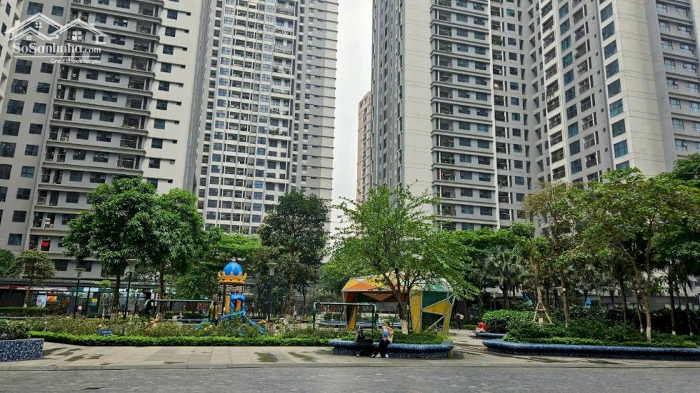 Em đang trống căn 2 ngủ chung cư Goldmark City 136 Hồ Tùng Mậu ở luôn 12tr/tháng
