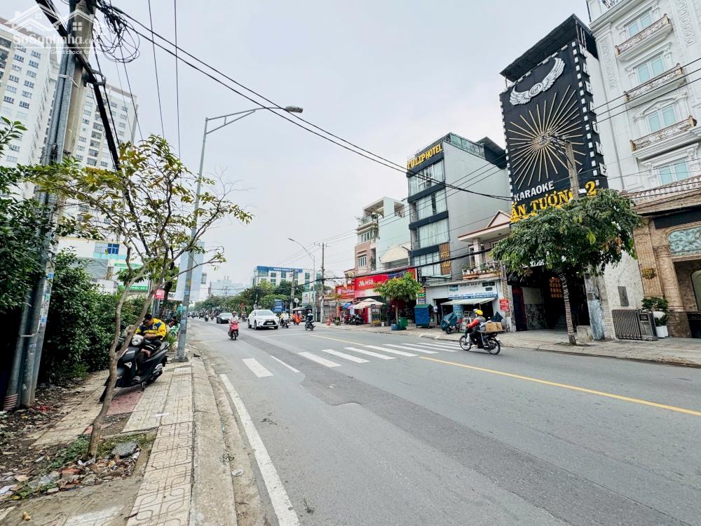 Bán Tòa Nhà 1 Hầm 7 Tầng Mặt Tiền Đặng Văn Bi,Trường Thọ,Thủ Đức DT:300m2(12,5mx25m)-Giá 72 Tỷ