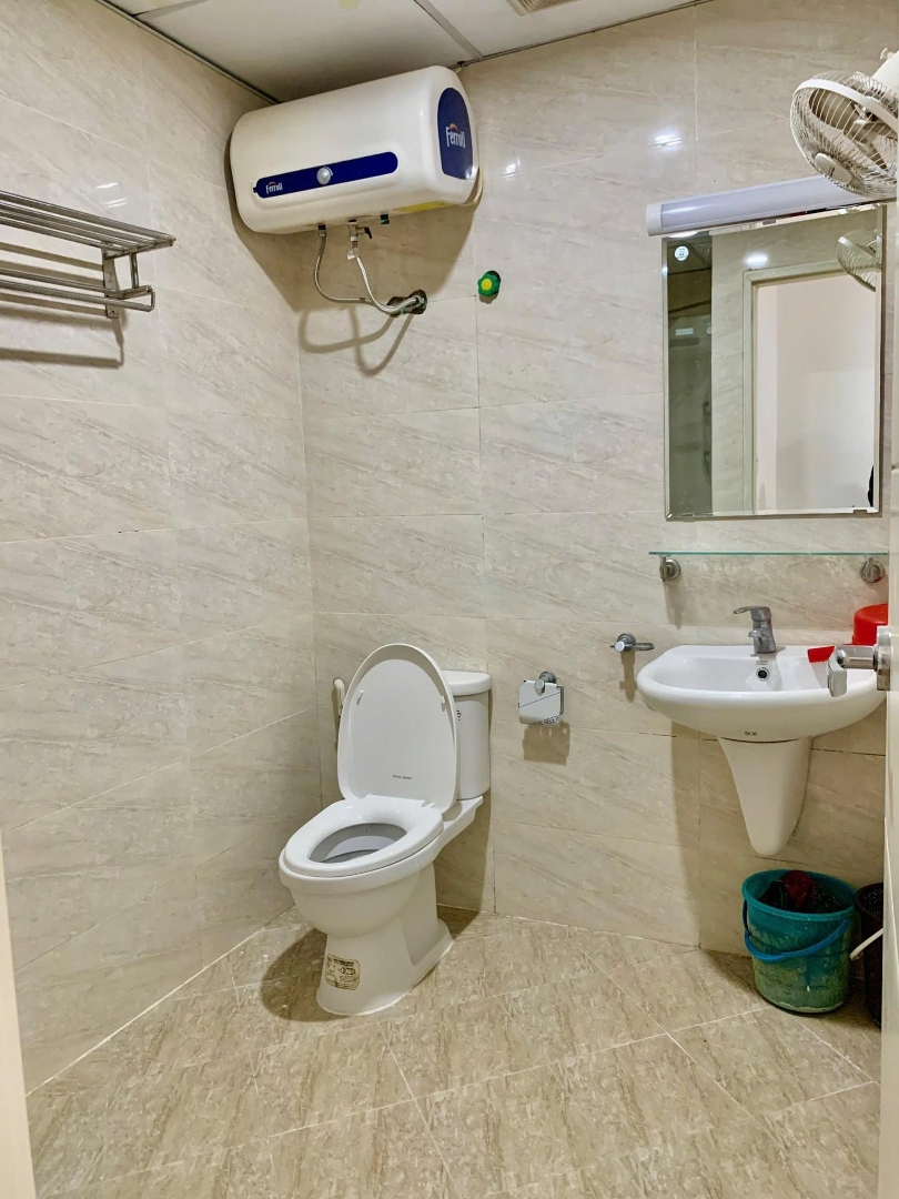 Cho Thuê Chcc 282 Nguyễn Huy Tưởng - Thanh Xuân - Hn.diện Tích80M2 3 Phòng Ngủ2Vs. Giá Bán 13 Triệu. Liên Hệ: 0929389966