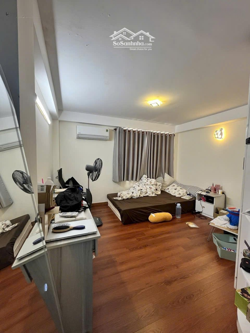 Nhà 3 Tầng Đúc Hẻm Xe Hơi Đậu Ngày Đêm 50M2 Ngang 4M X 12M Sổ Vuông Vị Trí Sát Quận 1 Dưới 7 Tỷ