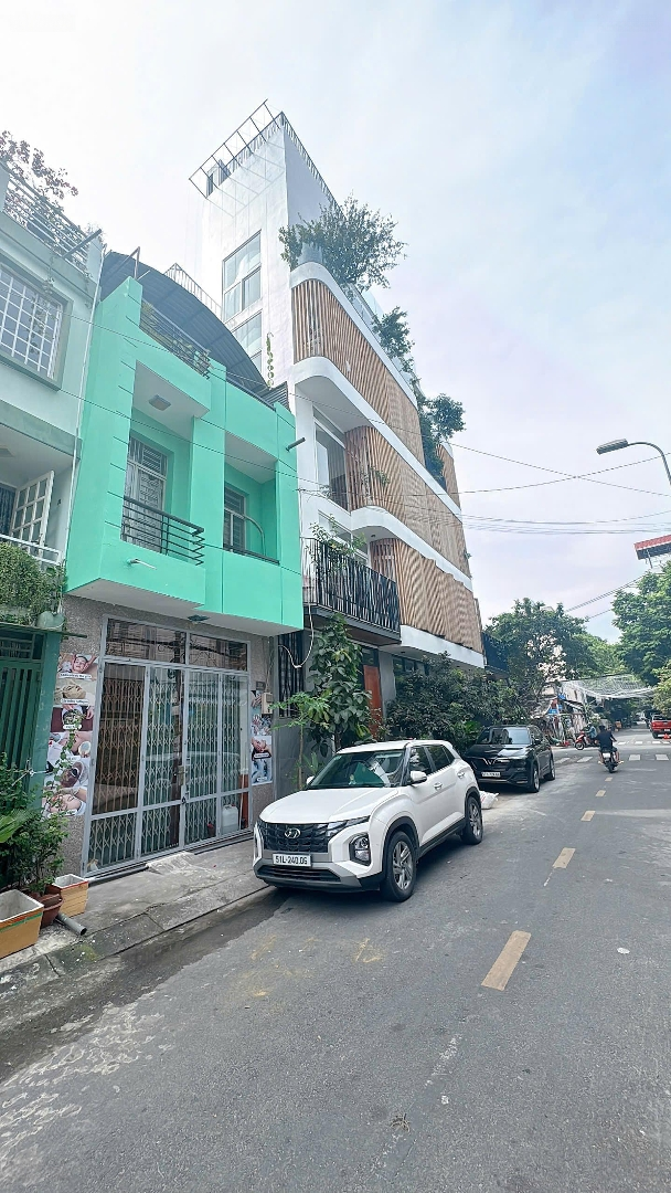 Bán Nhà 2 Lầu -Mt Nguyễn Trường Tộ, 4Mx8M, Giá Bán 6.3 Tỷ , Phường Tân Thành, Quận Tân Phú.