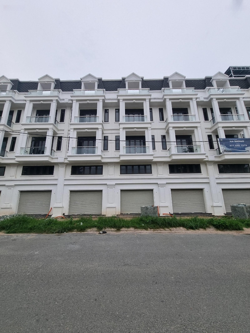 Bán Shophouse 5 Tầng Mới Xây, Đối Diện Chợ An Sương, Thiết Kế Hiện Đại, P. Tân Hưng Thuận, Quận 12