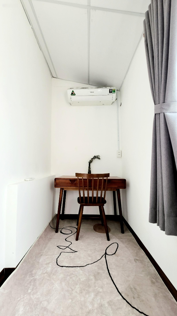 Căn Hộ Thiết Kế, 1Pk + 1 Pn, Nội Thất Cao Cấp, Có Sân Vườn 100M2!