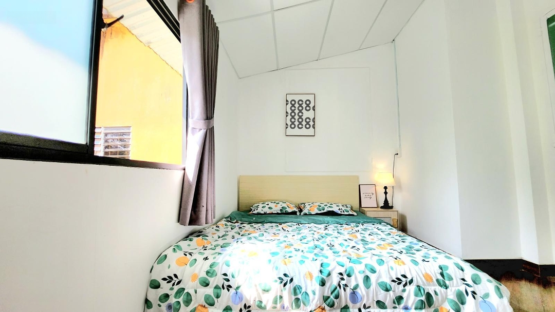 Căn Hộ Thiết Kế, 1Pk + 1 Pn, Nội Thất Cao Cấp, Có Sân Vườn 100M2!