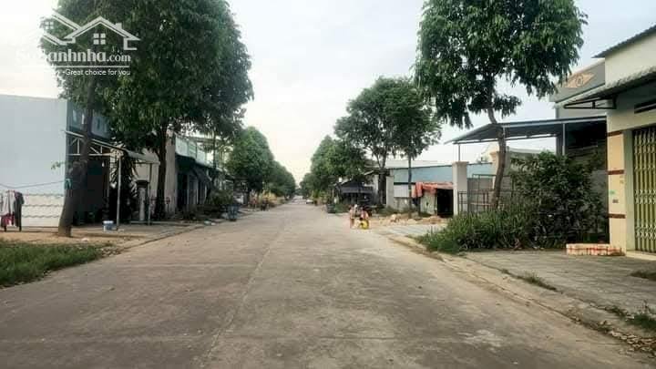 Căn trọ đường DL11, vị trí gần công ty, gần trường học. Thu nhập 8tr/1tháng đang thuê kín