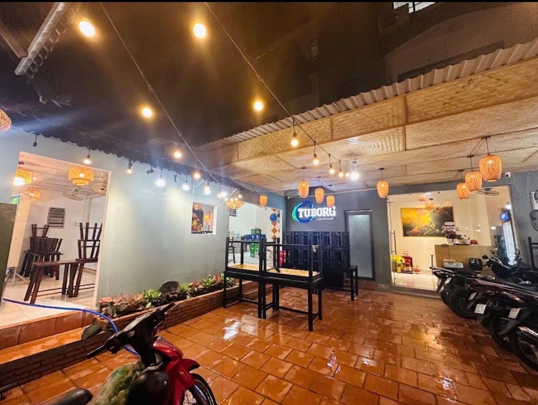 Mặt Bằng Kd Mặt Tiền Trung Tâm Q3 - Sân Vườn Mát Mẻ - Kinh Doanh Tự Do