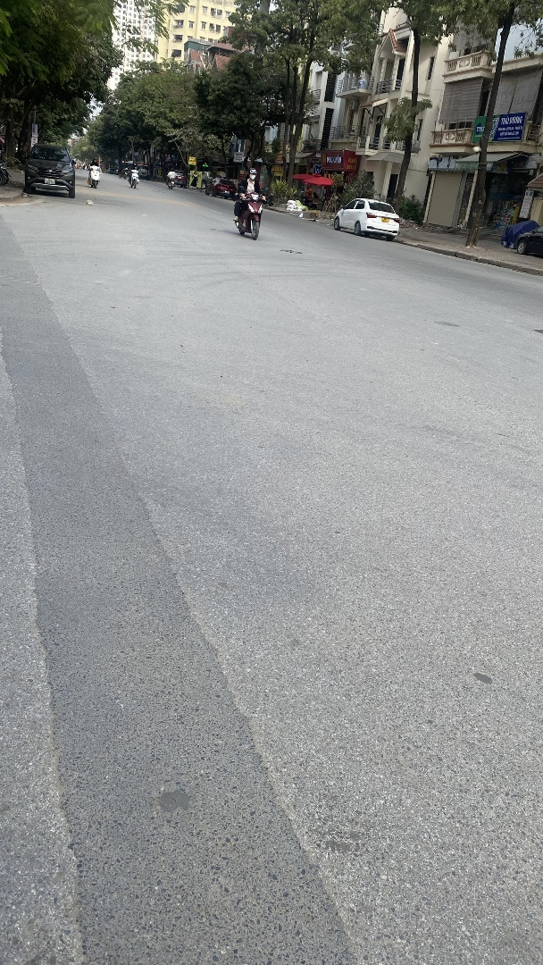 Bán Nhà Phố Hoàng Đạo Thành, Kim Giang, Thanh Xuân,Diện Tích22 M2, 5 Tầng ,Mặt Tiền4 M, Giá Bán 2,35 Tỷ.