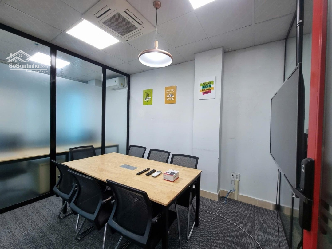 Cho Thuê Văn Phòng 175M2 Đầy Đủ Nội Thất Tại Bình Thạnh