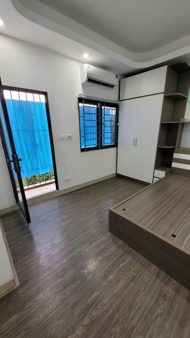 Bán Nhà Đẹp Xuất Sắc, Lô Góc Tại Phố Tây Đam, 8,5 Tỷ, 40M2, 11 Phòng Ngủ 6Wc