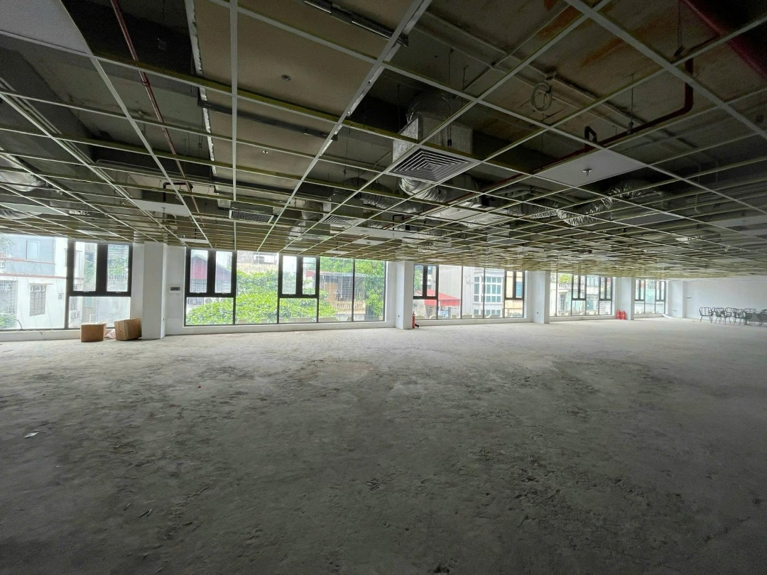 Cho Thuê Mbkd Phố Bạch Đằng 700M2 +Mặt Tiền30M Riêng Biệt Thông Sàn Giá 326.75Đ/M2/Th