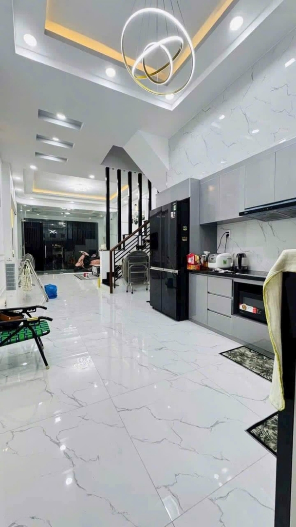 Vip Nhà Đẹp Giá Bán 2.8Tỷ Trung Tâm Quận 8 - Mtđ Âu Dương Lân, Phường 2, Sổ Riêng, Dân Cư Hiện Hữu