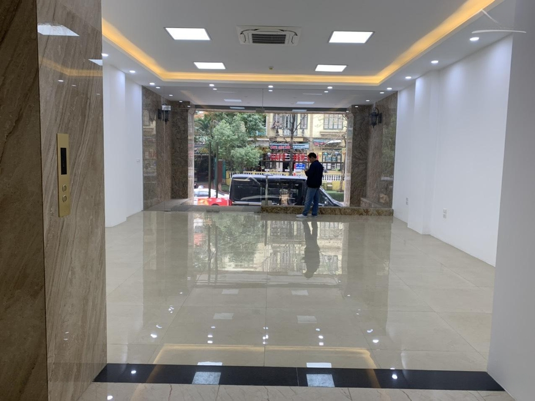 Cho Thuê Nhà Mặt Phố Trần Kim Xuyến - Cầu Giấy,Diện Tích100M2 * 6 Tầng, Thông Sàn, Có Tm, Pccc. Giá 85 Triệu