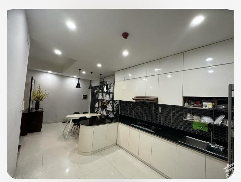 Bán Căn Hộ Tt Quận 11 - 94M2 - 3 Phòng Ngủ- 2 Vệ Sinh Giá Bán 4,4 Tỷ (Có Sổ). Ngay Cổng Kdl Đầm Sen)