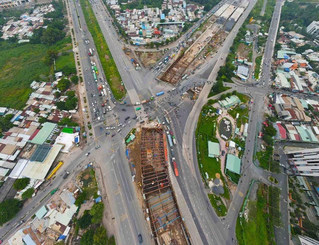 Siêu Hiếm ! Chính Chủ Gởi Bán Nhà Mặt Tiền Nguyễn Duy Trinh, Diện Tích: 10Mx49M=500M, Giá Chỉ 55 Tỷ