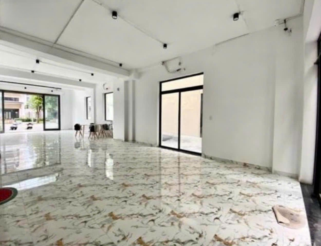 Cho Thuê Mặt Bằng Tầng Trệt Shophouse Đinh Thị Thi, Kinh Doanh Đa Ngành Nghề