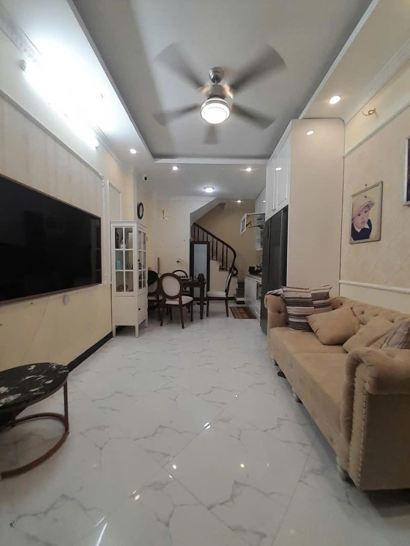 Bán Nhà Đẹp Ở Ngay Khâm Thiên Đống Đa Gần Trường Học Trung Phụng Diện Tích 29M2 4 Tầng Giá Bán 6,4 Tỷ