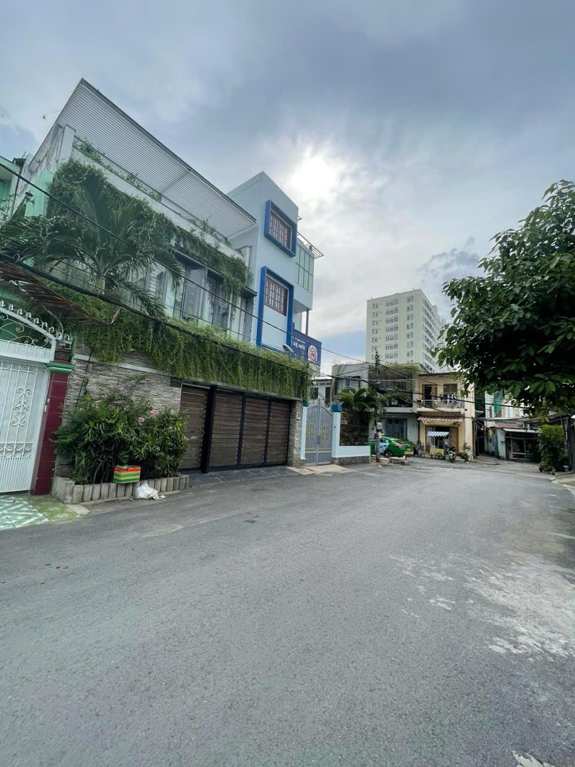 Cần Bán Gấp Biệt Thự Đường Lam Sơn 9X25M Trệt Lầu. Giá Chỉ 45 Tỷ