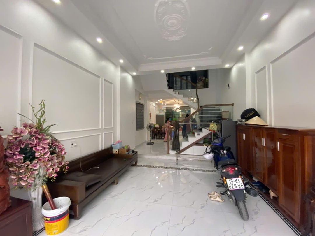Ngon Bổ Rẻ Thực Sự. Nhà Độc Lập Lô Góc Có Gara Đường Trung Hành Bán Gấp