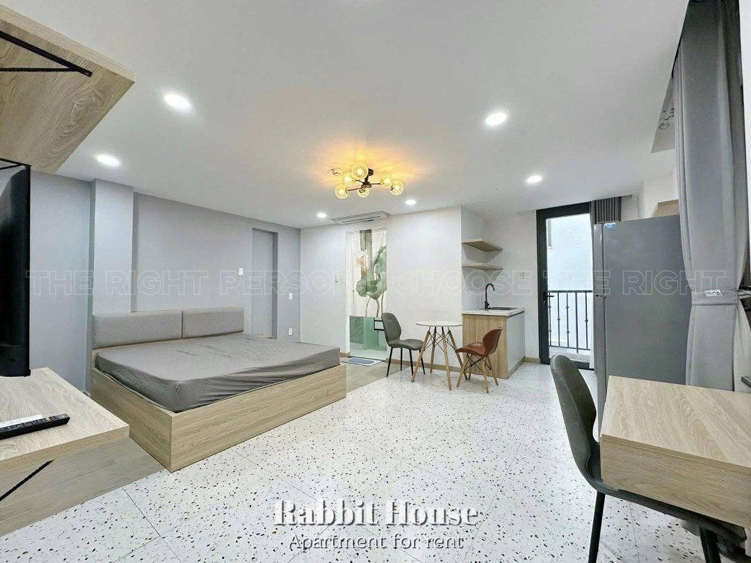 Căn Hộ Dịch Vụ Cao Cấp - 35M2 - Full Nội Thất Sịn Sò - Ban Công Thoáng - Thang Máy