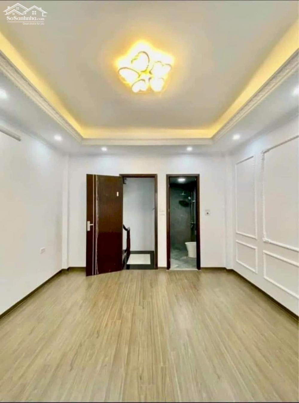 Bán Nhà Yên Bệ - Kim Chung, 32m2*5Tầng. Lô góc 2 thoáng có ban công cực đẹp ôtô để gần nhà.