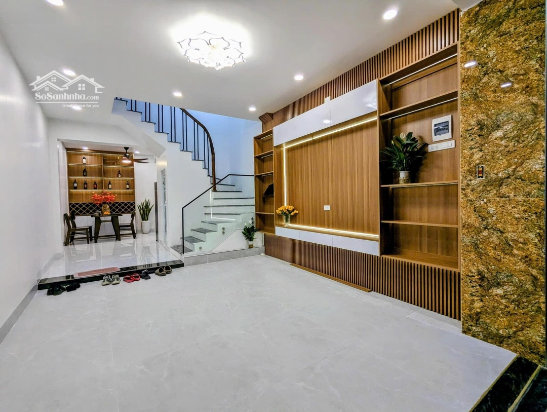 Phân Lô Nguyễn Phúc Lai, Gara Ôtô, Kinh Doanh,Diện Tích43M2, 4 Tầng,Mặt Tiền4M, Giá Bán 14,2 Tỷ