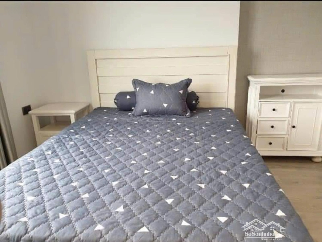 Cho Thuê Căn 2 Ngủ Chung Cư One 18 Phố Ngọc Lâm Gần Trường Nguyễn Gia Thiều 14.5 Triệu: 0916393862