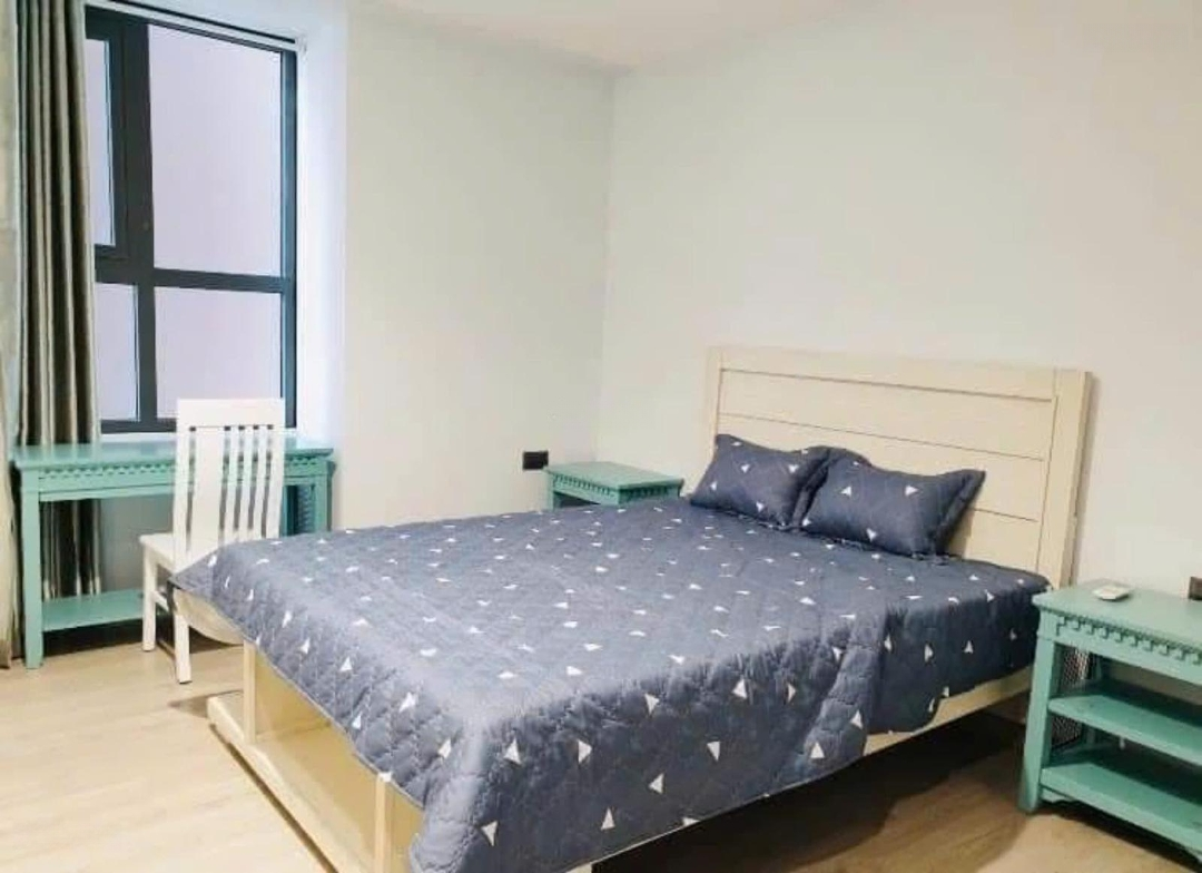 Cho Thuê Căn 2 Ngủ Chung Cư One 18 Phố Ngọc Lâm Gần Trường Nguyễn Gia Thiều 14.5 Triệu: 0916393862