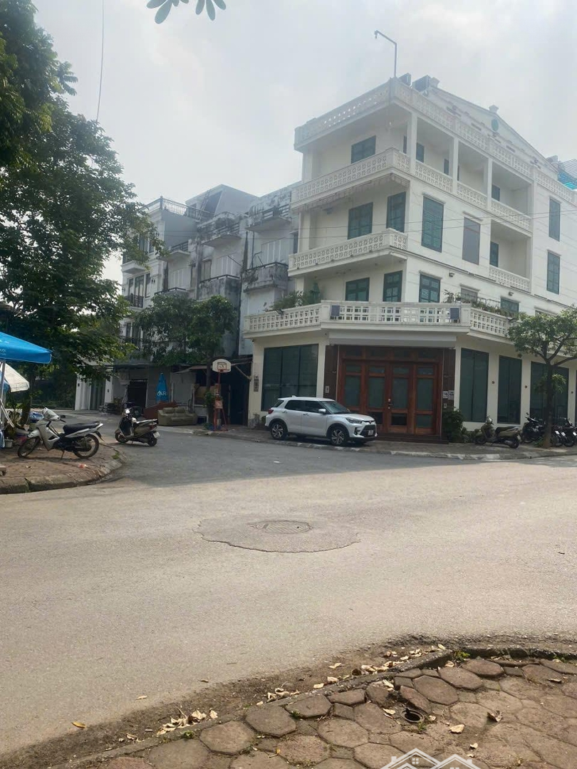 Bán Liền Kề Tại Khu Đô Thị Vân Canh, 15 Tỷ, 110M2, View Vườn Hoa, Vị Trí Quá Đẹp Để Ở Và Đầu Tư.