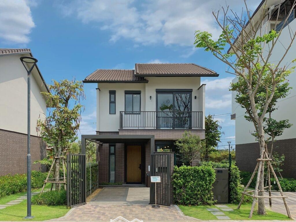 Bán Gấp Nhà Phố Vườn 90M2 - 3.3 Tỷ