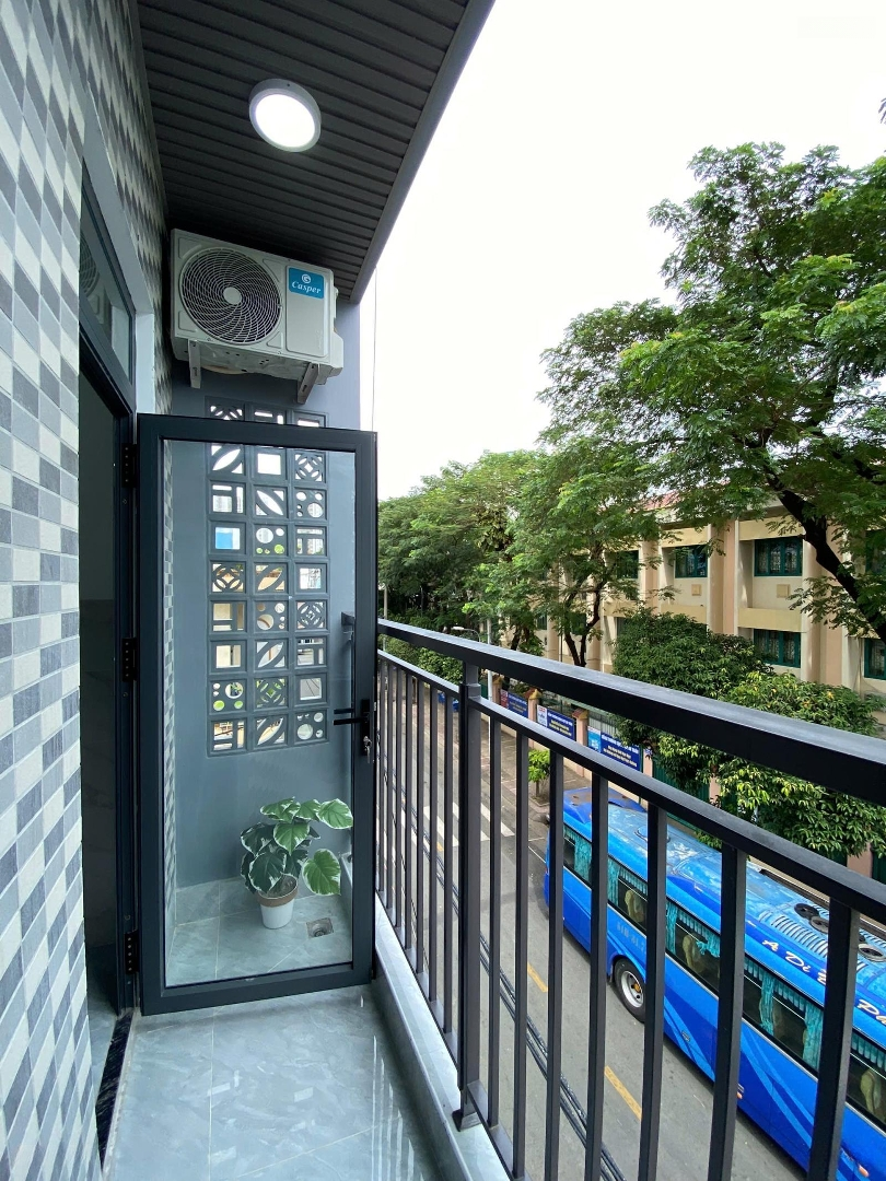 Căn Hộ Cho Thuê Đầy Đủ Nội Thất Tiện Nghi, Thang Máy, Nhà Mới Xây Gần Chợ Phạm Văn Hai