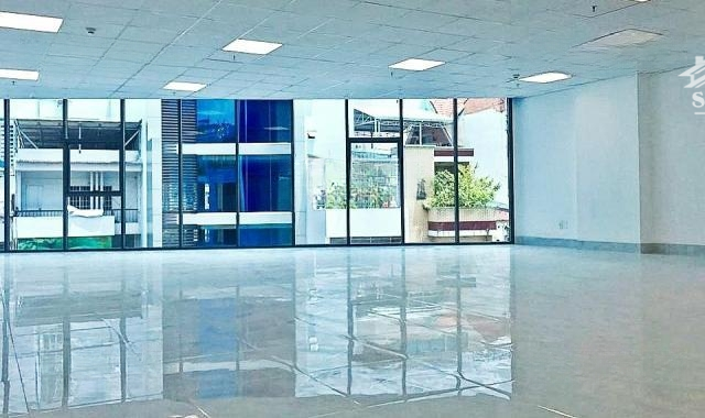 Cho Thuê Nhà Mặt Phố Hoàng Quốc Việt, Đoạn Đẹp Lô Góc 15M, Diện Tích 120M2 X 6 Tầng, Nhận Nhà Luôn