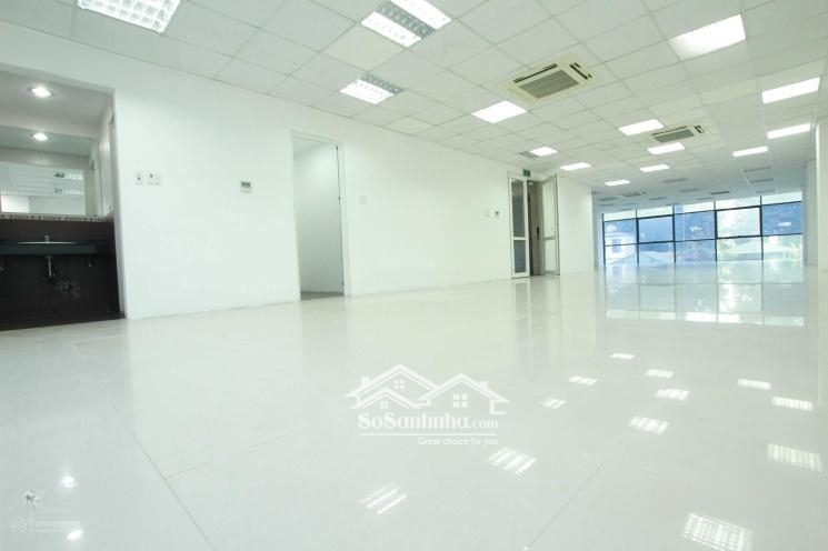 Cho Thuê Nhà Mặt Phố Hoàng Quốc Việt, Đoạn Đẹp Lô Góc 15M, Diện Tích 120M2 X 6 Tầng, Nhận Nhà Luôn
