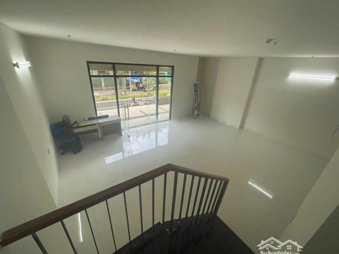 Bán Căn Hộ Cc Green River, 5,5 Tỷ, 151M2, 2 Phòng Ngủ 3 Vệ Sinh Phạm Thế Hiển, Q8, Hcm