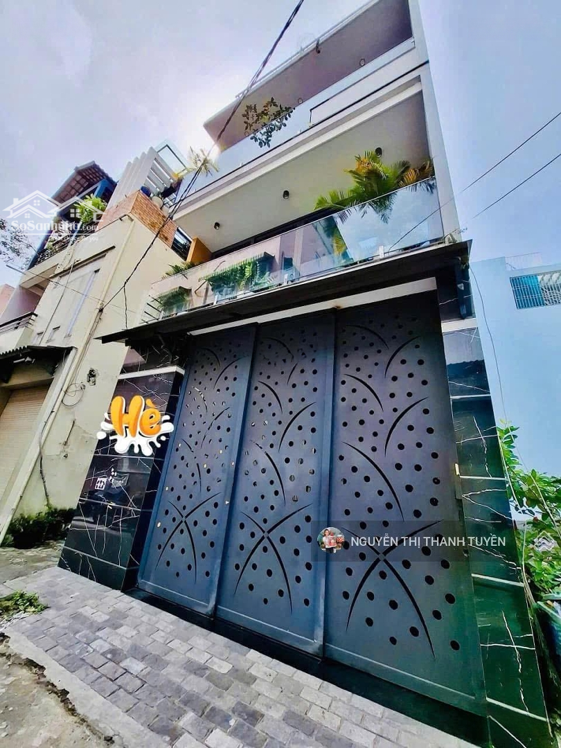 Siêu Phẩm Đón Tết Nhà 3 Tầng Siêu Đẹp Trương Văn Thành - Hiệp Phú Ngang 5M Bề Thế Sát Lê Văn Việt