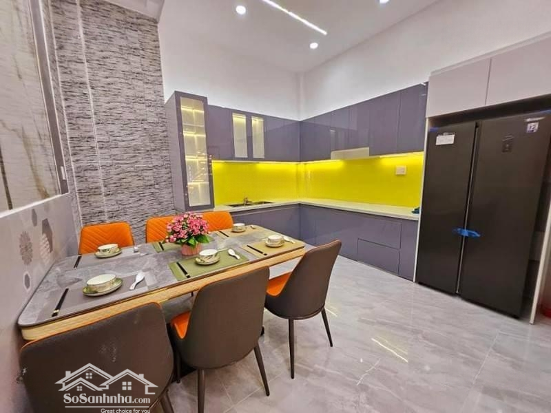 Cô Tâm Bán Gấp Nhà Đoàn Như Hài P12 Q4.Diện Tích59,2M2 Giá Bán 2Tỷ650 Gần Trường Đh Luật. Đang Cho Thuê 24 Triệu