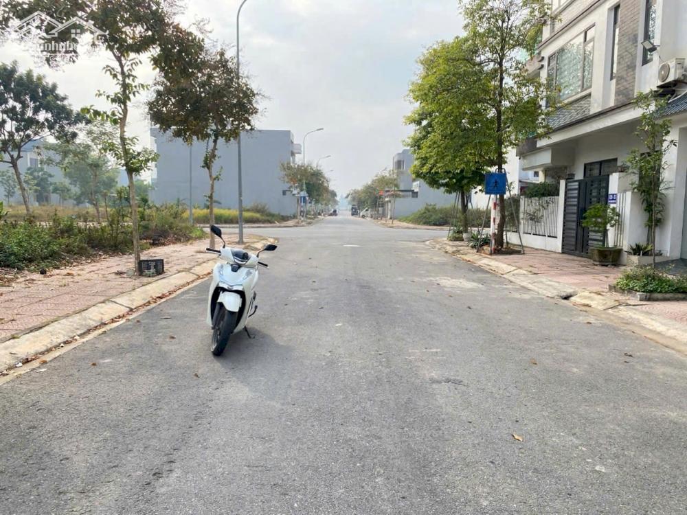Bán lô đất Nam Vĩnh Yên, Khai Quang, Vĩnh Yên giai đoạn 1, 100m2, giá: 3,5 tỷ