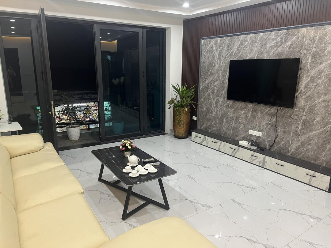 Duy Nhất! Toà Nhà Văn Phòng Phố Trần Hưng Đạo, Mặt Tiền 10M - Diện Tích 186M2 - Xd 8T + 1Hầm