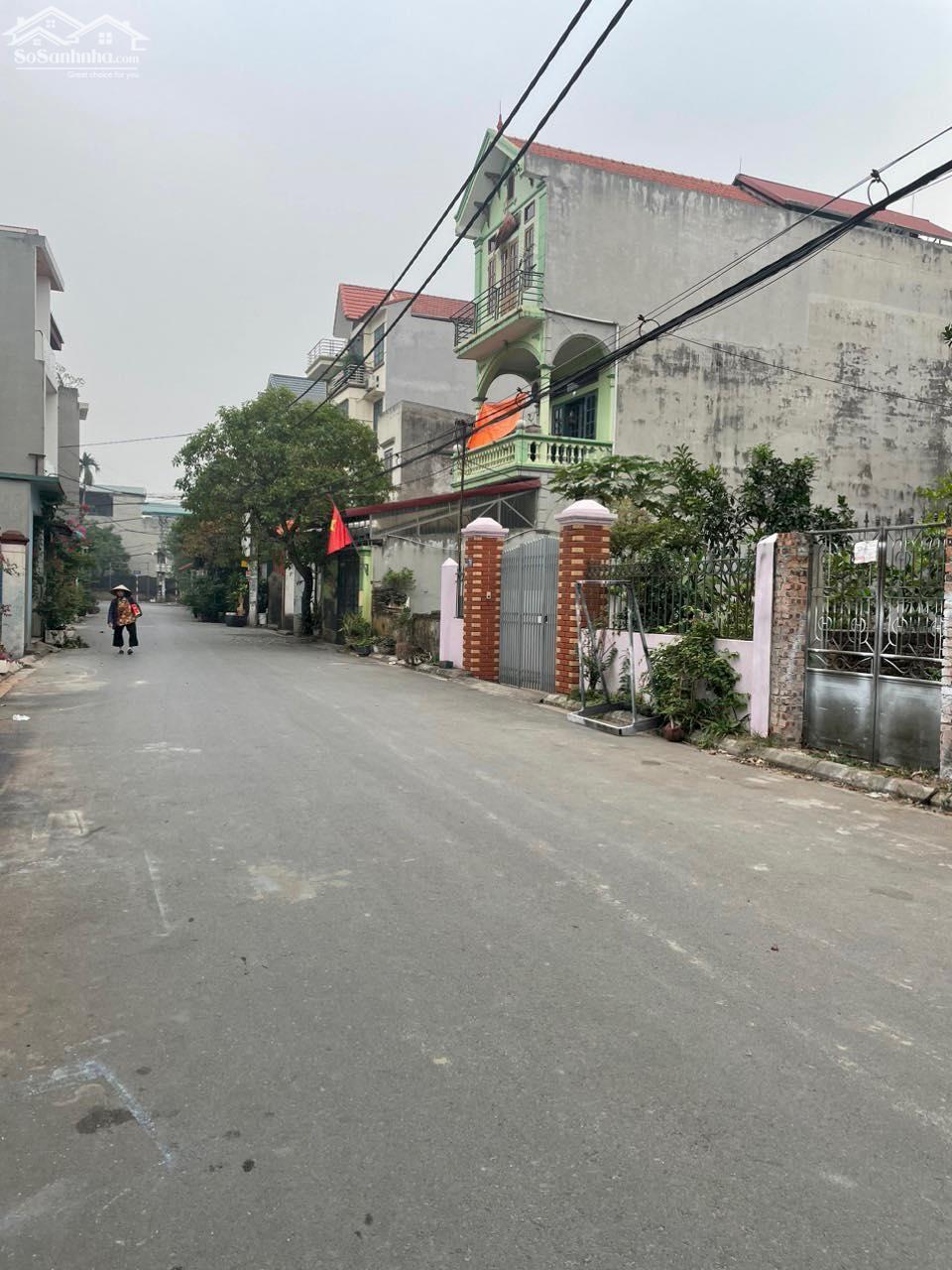 Bán 95m2 đất trục chính thôn Cổ Bi đường oto tránh nhau