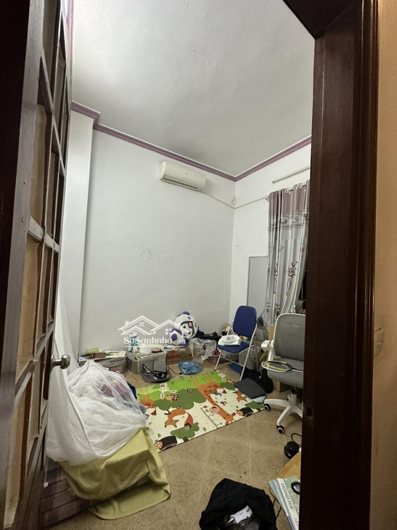 Cho Thuê Nr Trần Thái Tông, Cầu Giấy.diện Tích32M2 X 5T 10M Ô Tô Đỗ Gần. Chỉ Cho Thuê Hộ Gia Đình