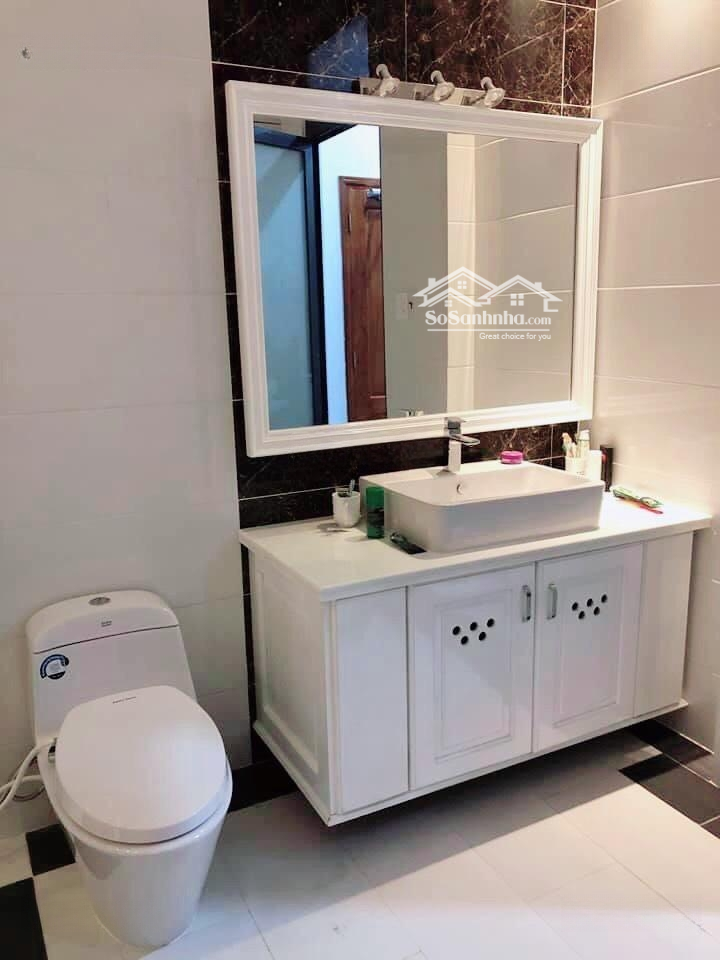 Cho Thuê Biệt Thự Trệt 2 Lầu 500M2 Mặt Tiền Nguyễn Văn Cừ 13M Vị Trí Đẹp Gần Qua Cồn Khương