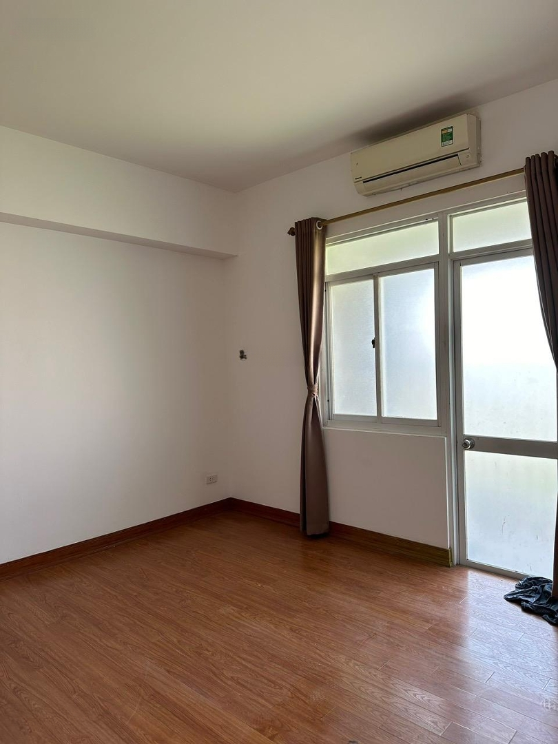 Bán Căn Hộ Ct4 Kđt Hồng Hà Cty 70M2 Giá Siêu Rẻ