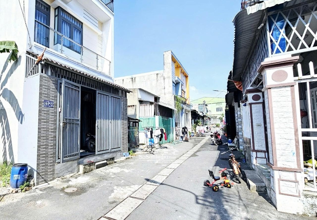 Cần Bán Căn Nhà Gác Lửng Đẹp Ngay Đường Liên Huyện, Gần Chợ Phú Andiện Tích50M (5X10 )Đường 5M Xe Hơi