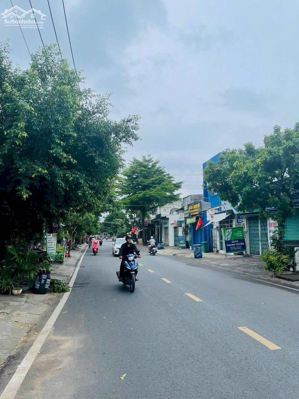 Nhà Mặt Tiền đường Lê Thị Hoa ngay khu công nghiệp Sóng Thần Tp Thủ Đức, sổ hồng 219m2 bán gấp