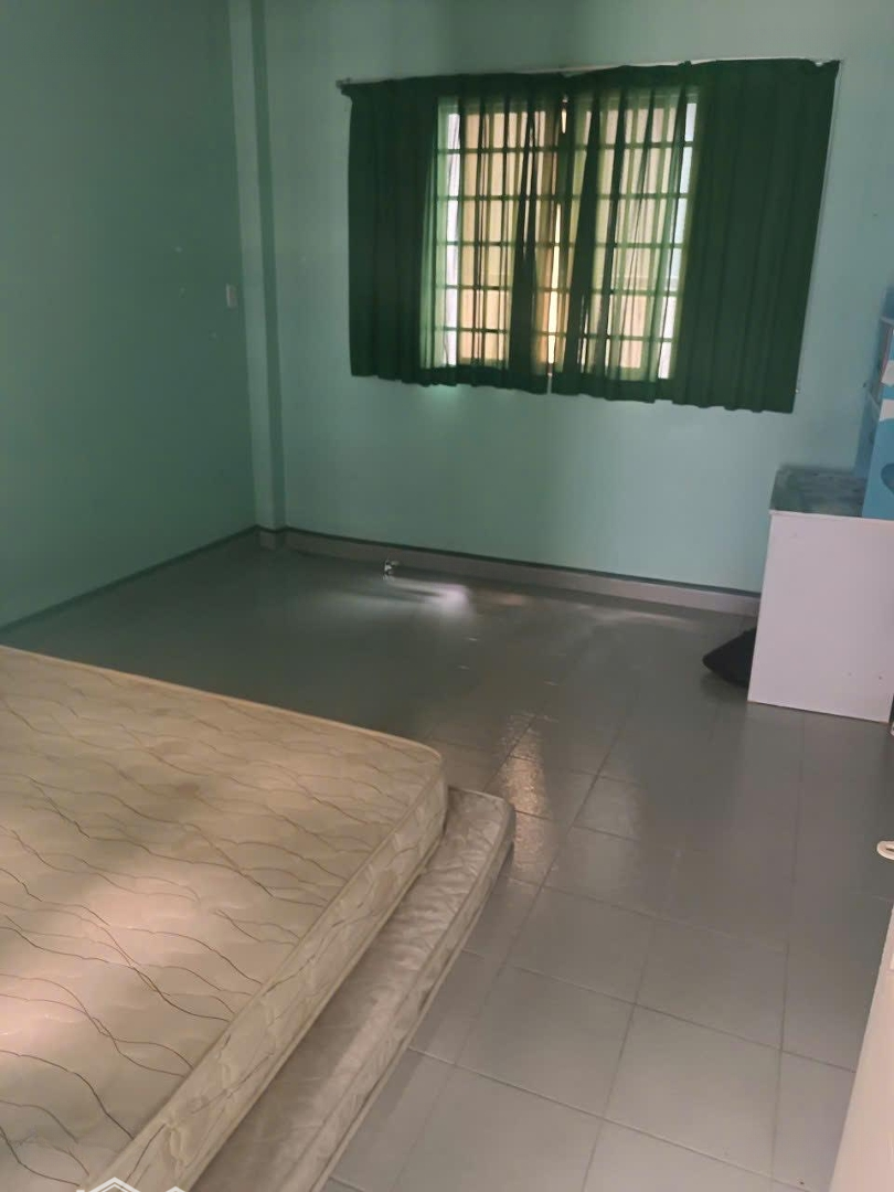 Cho Thuê Nhà Nguyên Căn Mặt Tiền Đường C12 Phường 13 Quận Tân Bình,Diện Tích90M2 Giá Bán 9 Triệu