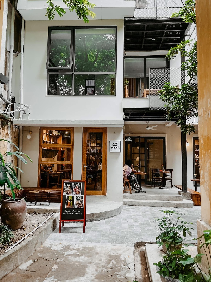 Siêu Hiếm! Cho Thuê Mặt Bằng Kinh Doanh Mặt Phố Huỳnh Thúc Kháng !Diện Tích 75Mx2Tầng!Vị Trí Đẹp